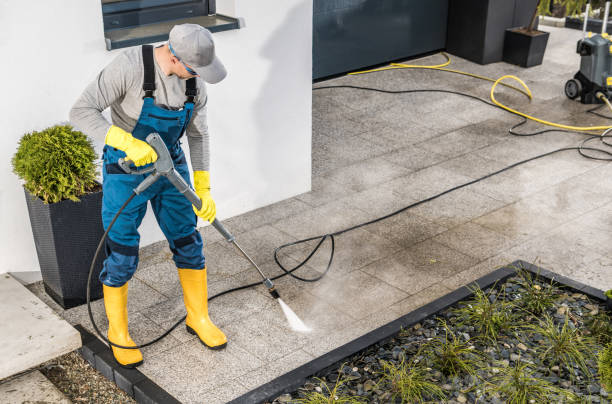 Pressure Washing Contractors in Eustis, FL